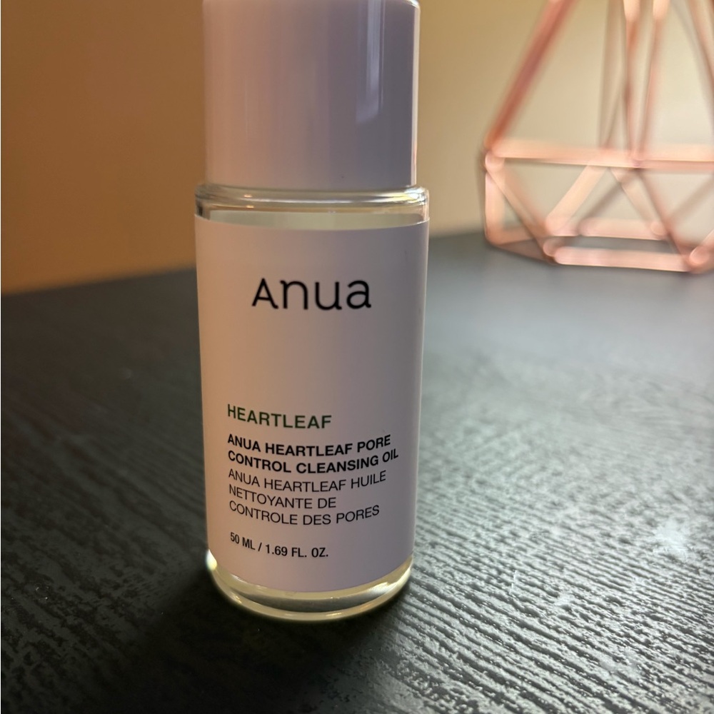 Anua Heartleaf Pore Control Cleansing Oil - White